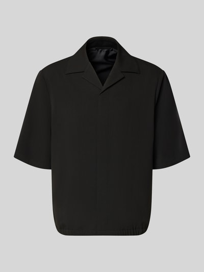 Produktfoto, schwarze Relaxed Fit Hemdjacke mit Reverskragen von Lindbergh, verdeckte Knopfleiste, glatte Textur, Material-Mix mit Viskose-Anteil