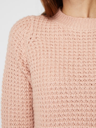 Vero Moda Sweter z efektowną przędzą Brudnoróżowy 4