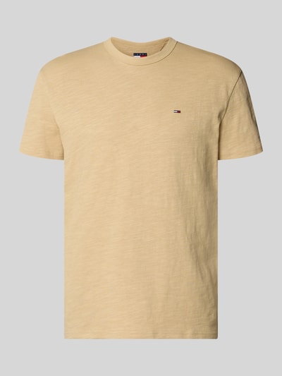Produktfoto, Regular Fit T-Shirt aus reiner Baumwolle von Tommy Jeans in Optik: Unifarben, Label-Print, Slub Jersey Textur, Farbe Beige
