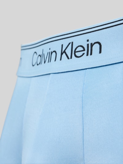 Calvin Klein Underwear Obcisłe bokserki z elastycznym paskiem z logo w zestawie 3 szt. Niebieski 2