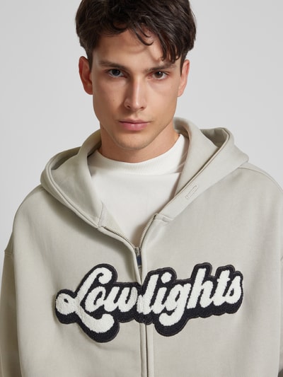 Low Lights Studios Sweatjacke mit Label-Badge Modell 'TRENDY' Hellgrau 3