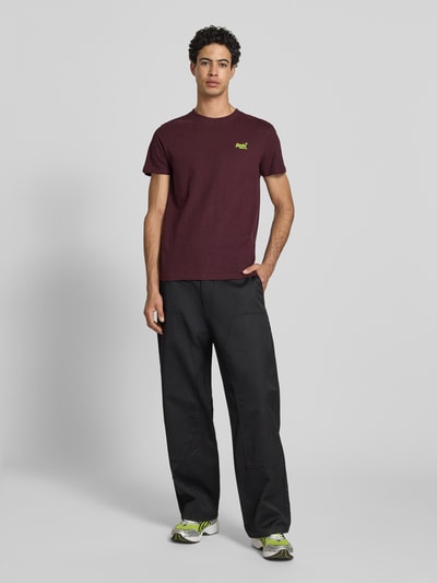 Superdry Regular Fit T-Shirt mit Logo-Stitching Bordeaux 1