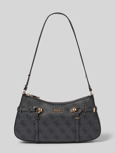 Produktfoto, czarna torebka z wzorem z logo 'Handtasche mit Logo-Muster Modell 'LEONA' von Guess', aplikacja z logo, uchwyt, główna przegroda z zamkiem błyskawicznym, szerokość w rozmiarze 1: 28 cm, długość w rozmiarze 1: 15 cm, głębokość w rozmiarze 1: 6 cm, długość paska na ramię w rozmiarze 1: 60 cm