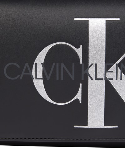 Calvin Klein Jeans Torba na długim pasku z nadrukiem z logo  Czarny 2