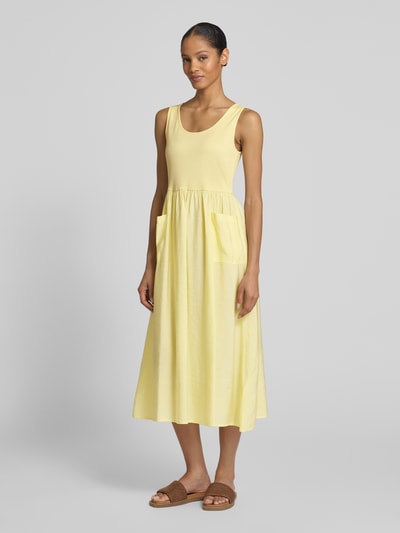 Rich & Royal Sukienka midi z nakładanymi kieszeniami Jasnożółty 4
