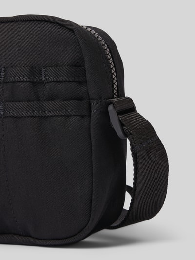 Dickies Umhängetasche mit Label-Patch Modell 'MOREAUVILLE MESSENGER' Black 3