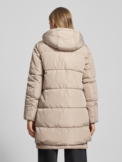 Only Płaszcz pikowany o kroju regular fit z kapturem model ‘KELLY’ Ziemisty brązowy 5