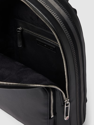 Tommy Hilfiger Rucksack in unifarbenem Design mit Label-Detail Black 5