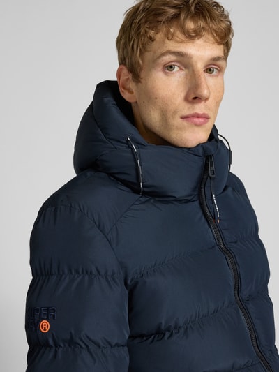 Superdry Kurtka pikowana z kapturem i bocznymi kieszeniami zapinanymi na zamek błyskawiczny Granatowy 3