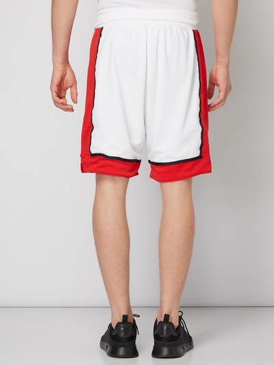 Nike Loose Fit Shorts aus Mesh Weiss 5