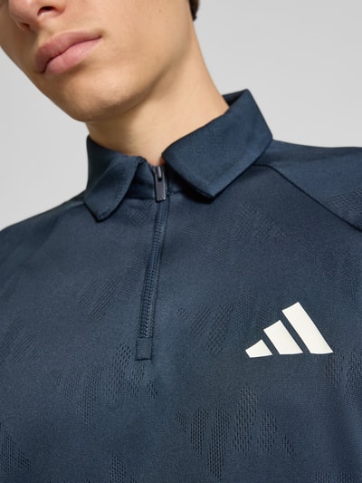 adidas Sportswear Koszulka polo o kroju regular fit z logo i zamkiem błyskawicznym Ciemnoniebieski 3