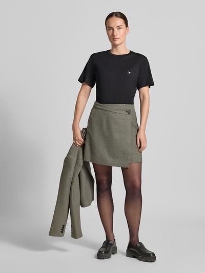 Vrouwenmodel draagt zwart Regular Fit T-shirt uit pure katoen model 'VENACO' van Weekend Max Mara, Dames t-shirt, geheellichaamsaanzicht van voren