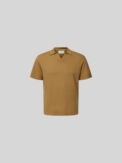 Officine Générale Poloshirt mit V-Ausschnitt Camel 2