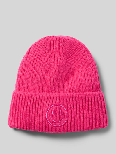 Produktfoto, Mütze mit Motiv-Stitching Modell 'Smiley Hat' von Kurt Beines, pink, Material-Mix, breiter Umschlag, strukturierte Oberfläche.