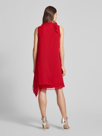 Vera Mont Knielanges Cocktailkleid mit Knotendetail Rot 5