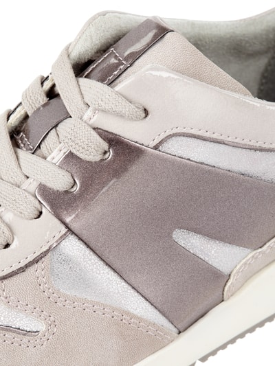 Tamaris Sneaker in Metallicoptik Lavendel 2
