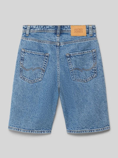 Produktfoto, Baggy Fit Jeansshorts mit Eingrifftaschen Modell 'ALEX' von Jack & Jones aus reiner Baumwolle, blaue Denimstruktur, Bundweite 34 cm, Innenbeinlänge 22 cm, Kinder Jeansshorts