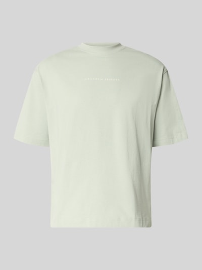 Produktfoto, jasnoszary męski t-shirt o kroju relaxed fit z bawełny, gładka faktura, Relaxed Fit T-Shirt aus reiner Baumwolle Modell 'NORMAN' von Selected Homme