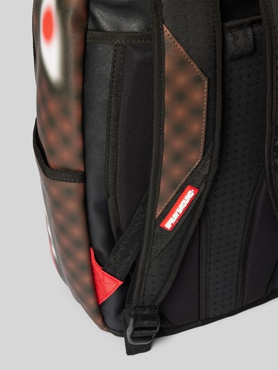 Sprayground Rucksack mit Label-Patch Modell 'SHARKS IN PARIS' Dunkelbraun 3