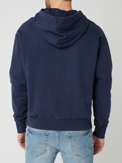 REVIEW Hoodie im Washed Out Look Dunkelblau 5