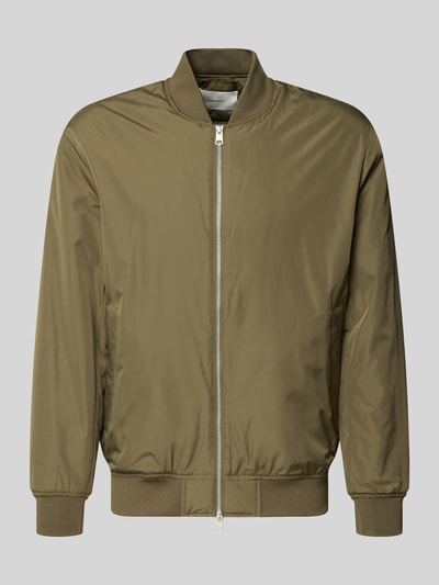 Produktfoto, olivgrüne Regular Fit Bomberjacke mit Baseball-Kragen Modell 'CHARLES' von Selected, glatte Oberfläche, Herren Bomberjacke