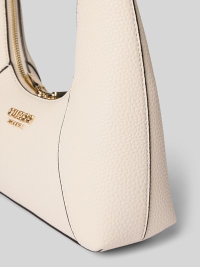 Guess Handtasche mit Label-Applikation Modell 'CALISTA' Ecru 3
