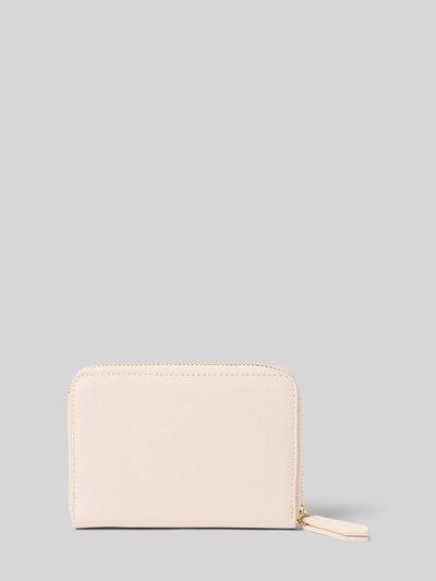 Produktfoto, Portemonnaie mit Label-Detail Modell 'ZERO' von VALENTINO BAGS in zartem Beige, strukturierte Oberfläche, Reißverschluss, weiche Kanten, główna przegroda na zamek, wewnętrzna kieszeń na zamek, różne wewnętrzne kieszenie na karty