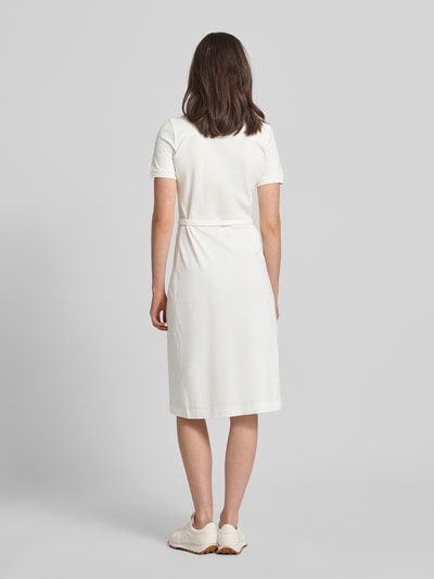 Lacoste Sukienka kopertowa o kroju slim fit z mieszanki bawełny Złamany biały 5