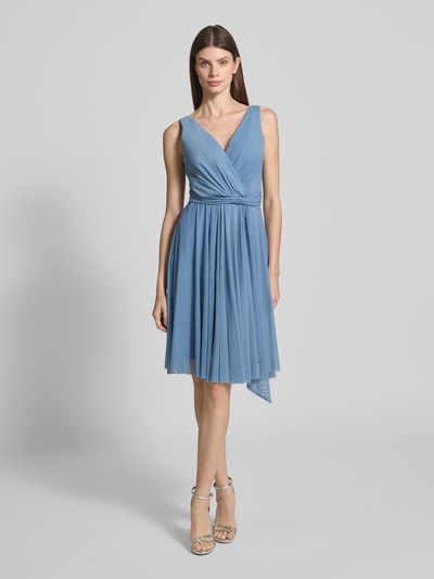 TROYDEN COLLECTION Knielange cocktailjurk in wikkellook Lichtblauw - 4