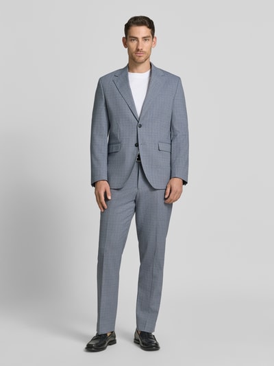Männermodel trägt Regular Fit Anzugsakko aus Woll-Mix Modell 'DUKE' von SELECTED HOMME in Melange-Optik, Ganzkörperansicht von vorne.