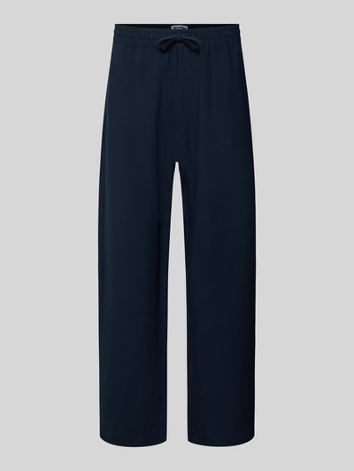 Produktfoto, Straight Fit Stoffhose mit Viskose-Anteil von REVIEW in Dunkelblau, elastischer Bund mit Tunnelzug, Gesäßtasche, glatte Textur