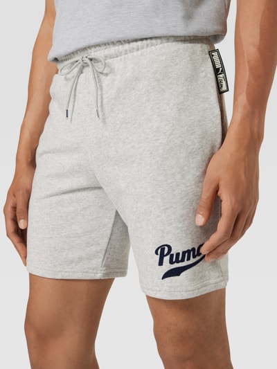 PUMA PERFORMANCE Sweatshorts mit Label-Print Hellgrau Melange 3