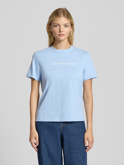 Calvin Klein Jeans T-Shirt mit Label-Print Hellblau 4