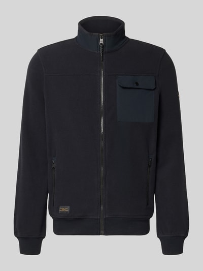 Produktfoto, bluza rozpinana z stójką i brustaszą od camel active, krój regular fit, kolor ciemny, tekstura gładka, długość tyłu w rozmiarze M: 68 cm, długość rękawów w rozmiarze M: 67 cm, wpuszczane kieszenie zapinane na zamek błyskawiczny
