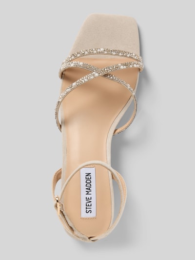 Produktfoto, Sandaletten mit Strasssteinbesatz Modell 'Gabby' von Steve Madden, jasny beż, zaokrąglony kształt, gładka podeszwa, obcas 5 cm, szerokość cholewki 6 cm