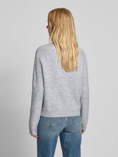 Pieces Relaxed Fit Pullover mit Rundhalsausschnitt Modell 'OLLA' Hellgrau Melange 5