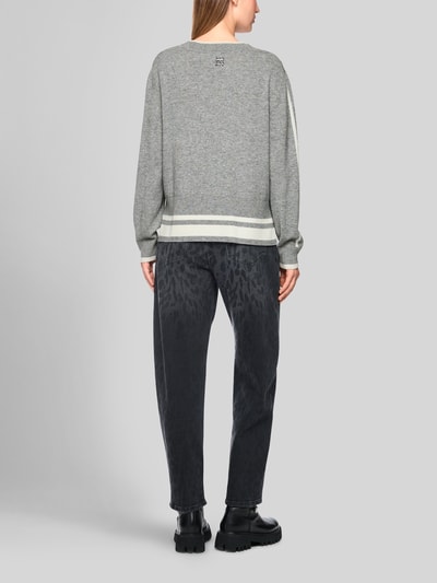 Marc Cain Pullover aus Wolle Alpaka mit Strukturlogo Mittelgrau 5