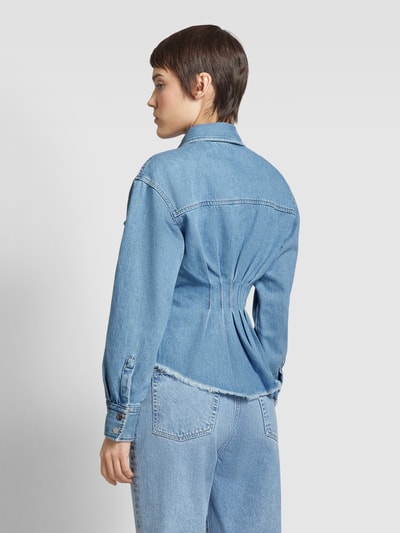 HUGO Bluzka jeansowa z kieszeniami na piersi model ‘Estelly’ Jeansowy niebieski 5