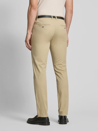 Lindbergh Classic Stretch Fit Chino mit Gürtel Hellbraun 5