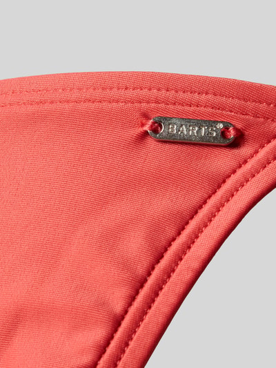 Produktfoto, Bikini-Slip mit Label-Detail Modell 'KELLI' von Barts in Koralle, Material-Mix mit Stretch-Anteil, glatte Textur, Detailaufnahme