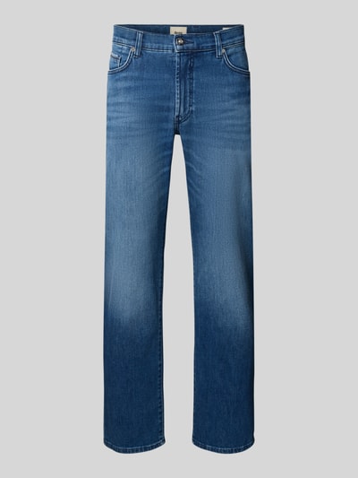 Produktfoto, blaue Relaxed Fit Jeans aus Baumwoll-Mix Modell 'Clint' von Brax im Wide & Loose Fit Look, gerade Form, glatte Textur