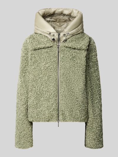 Produktfoto, Jacke aus Teddyfell mit Zweiwege-Reißverschluss von Amber & June, krój regular fit, kaptur z troczkiem, kolor jasna zieleń, tekstura miękkiego teddy, długość tyłu w rozmiarze 36: 46 cm, szerokość ramion w rozmiarze 36: 46 cm, szerokość w biuście w rozmiarze 36: 52 cm, długość rękawa w rozmiarze 36: 61 cm
