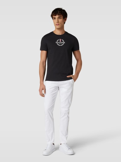 Tommy Hilfiger T-shirt o kroju slim fit z okrągłym dekoltem Czarny 1