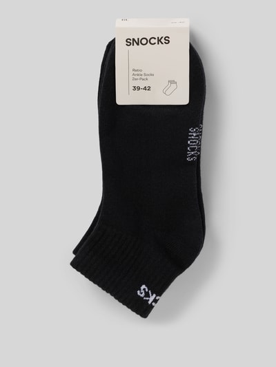Produktfoto, Socken mit Label-Detail im 2er-Pack von Snocks, schwarzer Baumwoll-Mix mit Stretch-Anteil, Rippenbündchen, körpernahe Passform