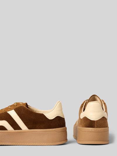Produktfoto, sneakersy z naturalnej skóry bydlęcej model 'Cuzamani' od GANT, brązowa i kremowa kolorystyka, tekstura zamszu