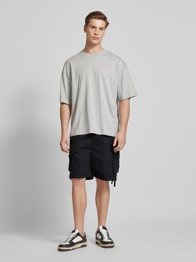 REVIEW Straight Leg Cargoshorts mit Label-Patch Black 1