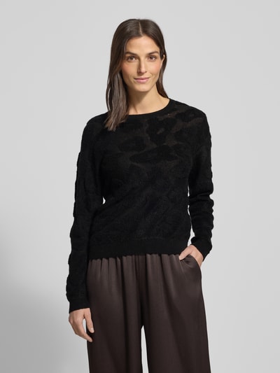 Vrouwenmodel draagt Strickpullover met Rundhalsausschnitt van Luisa Cerano in zwart, regular fit, materiaal-mix met alpaca, allover-look, close-up bovenlichaam vooraanzicht.