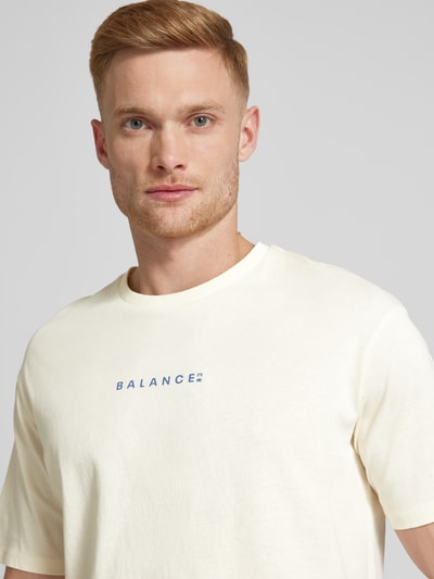 SELECTED HOMME T-shirt z nadrukiem z napisem model ‘LOOSE-BALANCE’ Złamany biały 3