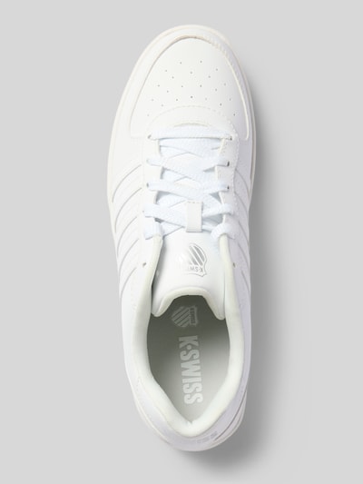 Productfoto, Sneaker mit Label-Details Modell 'Court Cali' van K-SWISS, witte kleur, afgerond model, vetersluiting, profielzool, heren, hakhoogte maat 44: 3 cm, schachthoogte maat 44: 7 cm, schachtbreedte maat 44: 9 cm