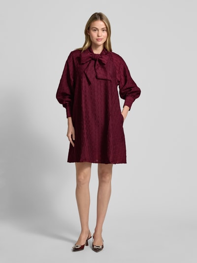 YAS Knielange jurk met stitchingdetails, model 'JULINA' Bordeaux - 1